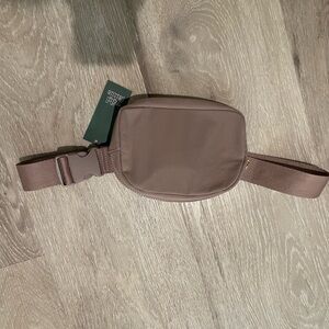 Universal Thread Mauve Pink Belt Bag